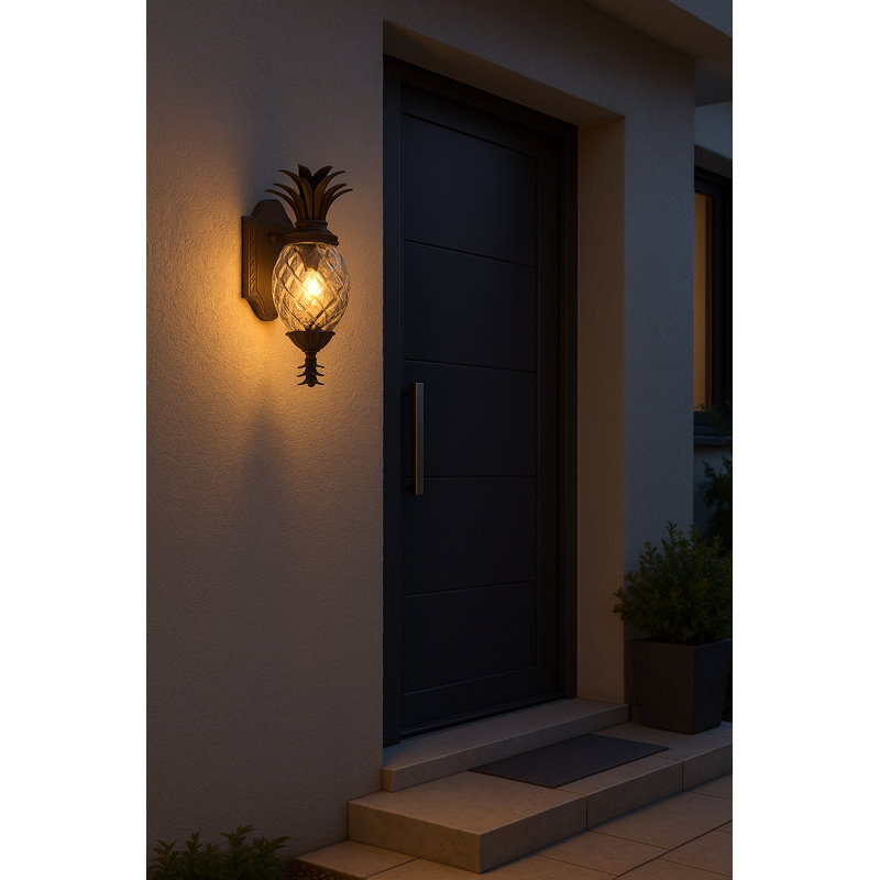 Plantation 1 Light Wall Lantern