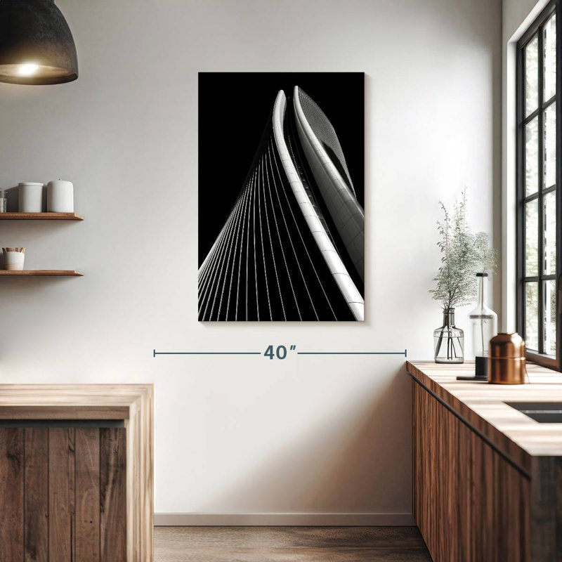 Lilie Curvy Skyscraper, 39" H x 26" W