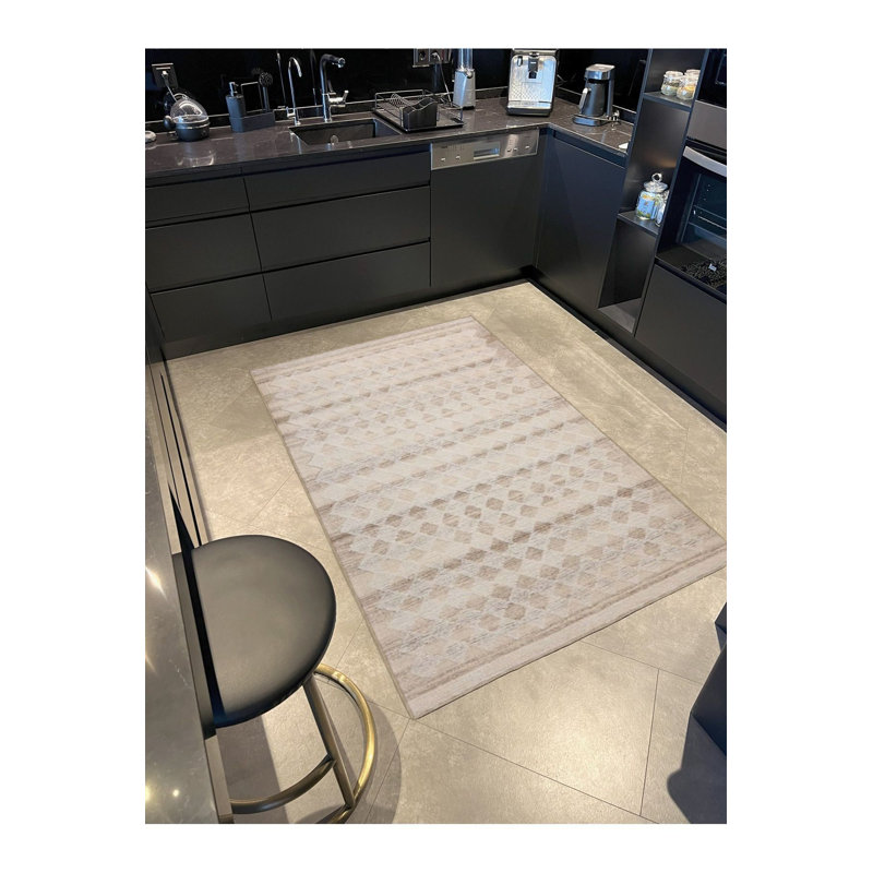 Cubic Traditional Patterned Woven Base Machine Washable Rug, Runner 2'6" x 6'7"