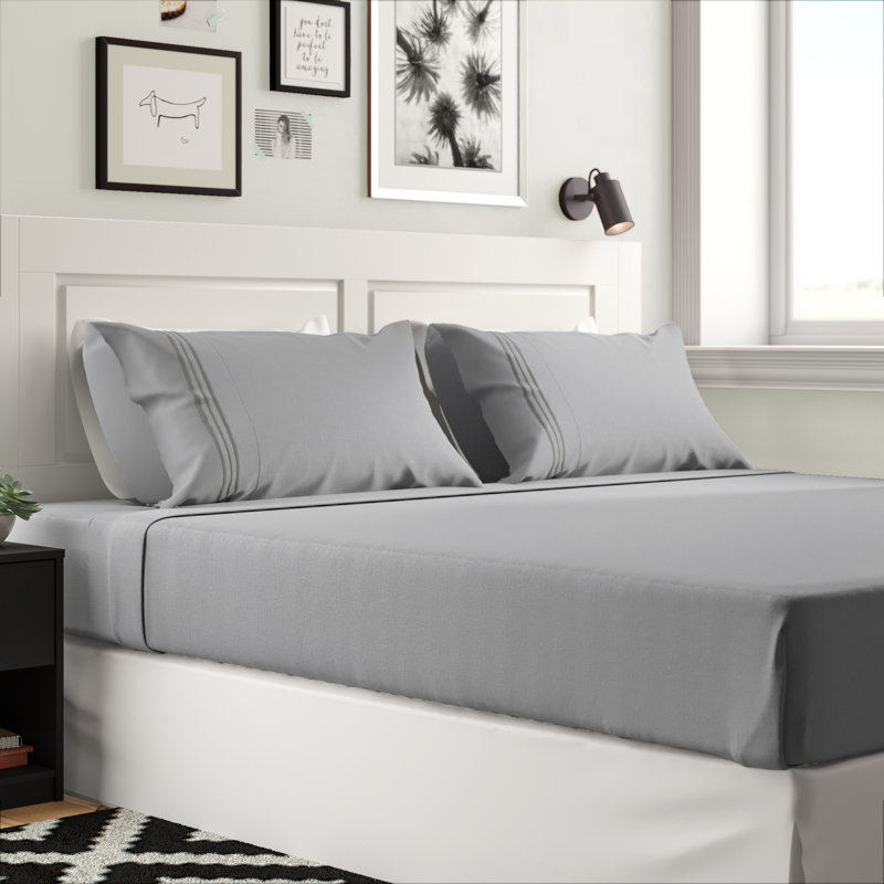 Navy Blue Queen Microfiber 4-Piece Bed Sheet Set