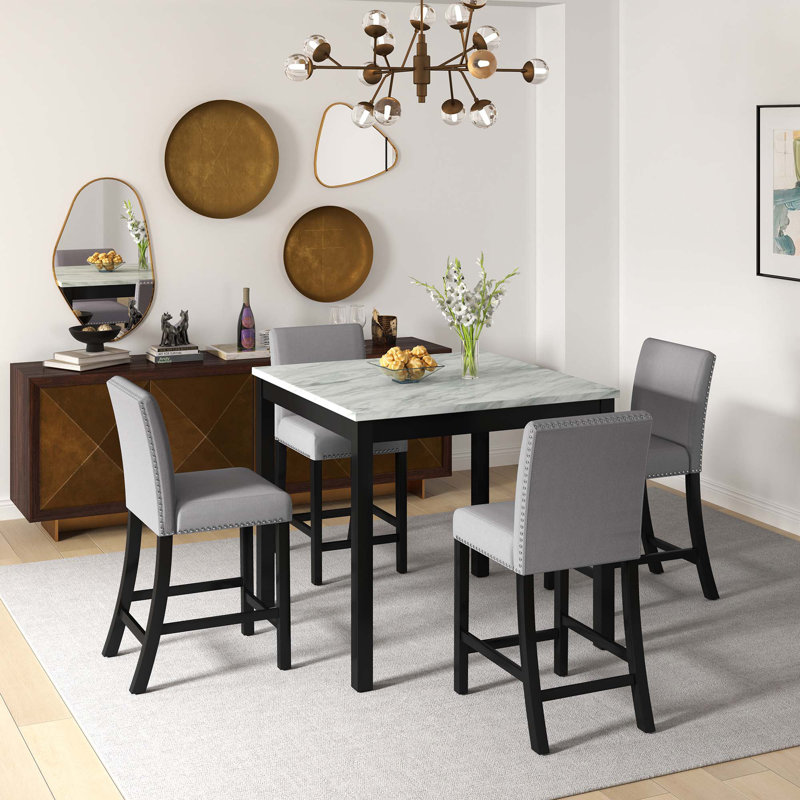 Ensemble 5 pièces de table et chaises de salle à manger, table et chaises en bois avec 4 chaises pour petits espaces, table de salle à manger carrée moderne à hauteur de comptoir, ensemble de table et de chaises de style Mid-Century compact, Uphols