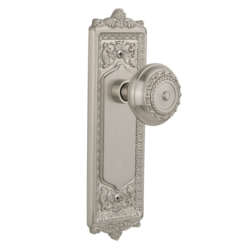 Plaque Egg & Dart avec bouton de porte Meadows, Nickel satiné, 2,375 po