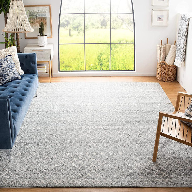 Shackelford Geometric Silver/Ivory Area Rug, Rectangle 5'3" x 7'6"