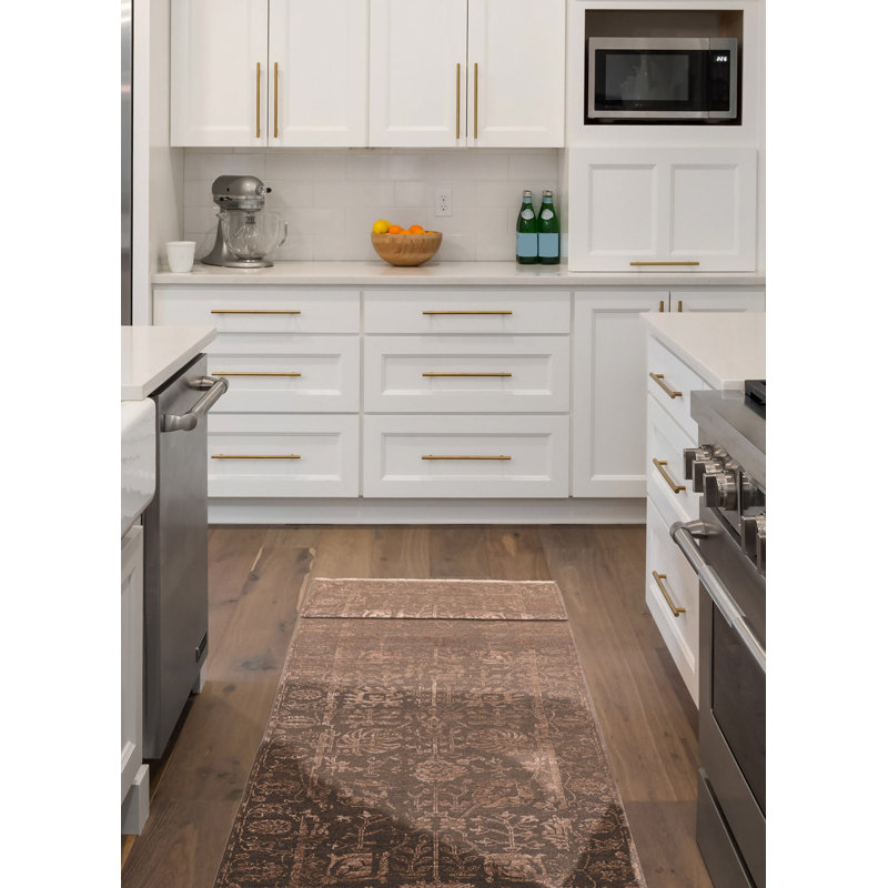 Tapis héritage brun et taupe 2 pi 6 po x 13 pi 10 po