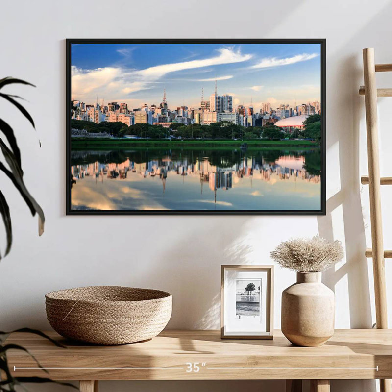 Horizon du parc d'Ibirapuera, 25 po x 17 po, Cadre flottant noir
