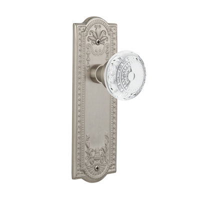Meadows Plate with Crystal Meadows Knob