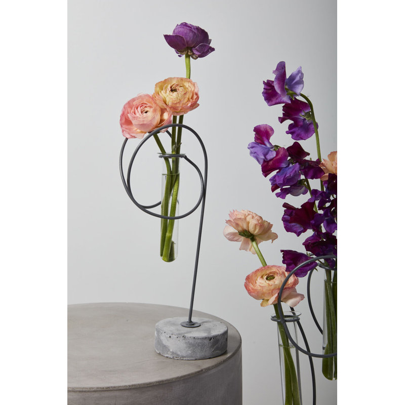 Loopty Loop Stand 7"x 5"x 12"