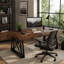 Bureau d'ordinateur de style campagnard