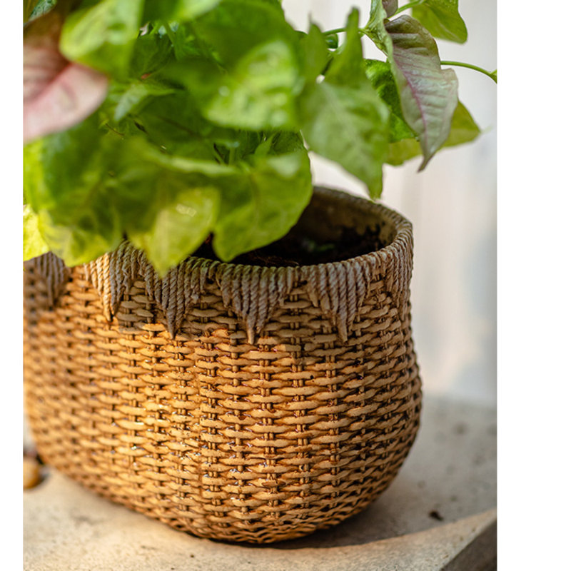 Whaleyville Pot Planter, 5.1" H x 7.5" W x 4.5" D