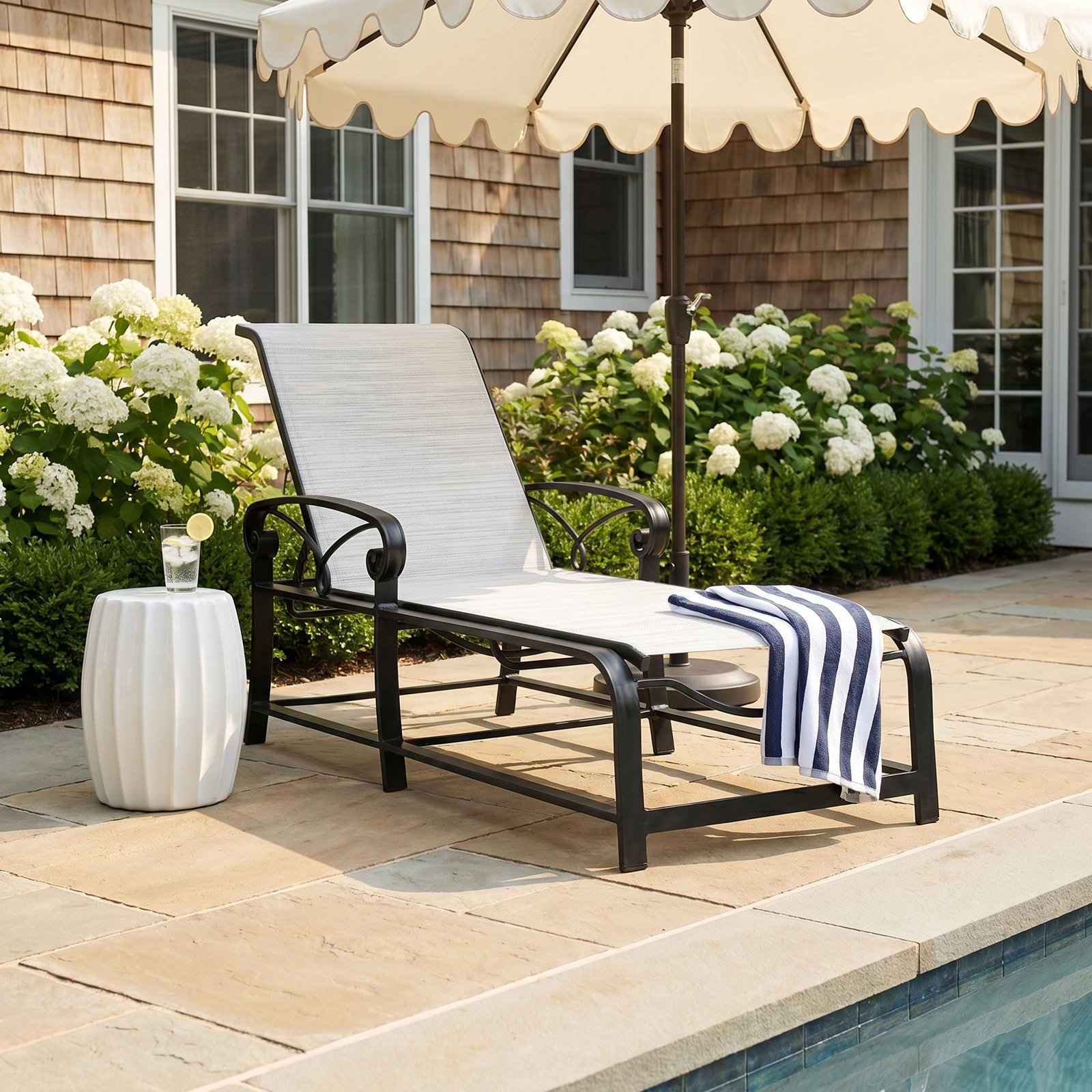 26'' Outdoor Aluminum Chaise Lounge