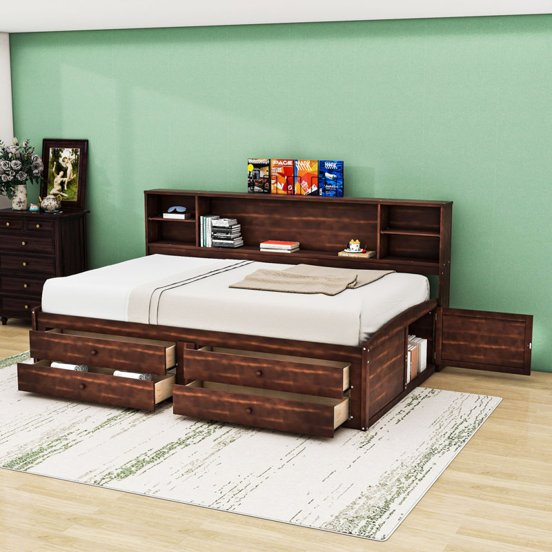 Lit capitaine double en bois avec armoires, tablettes de rangement et tiroirs