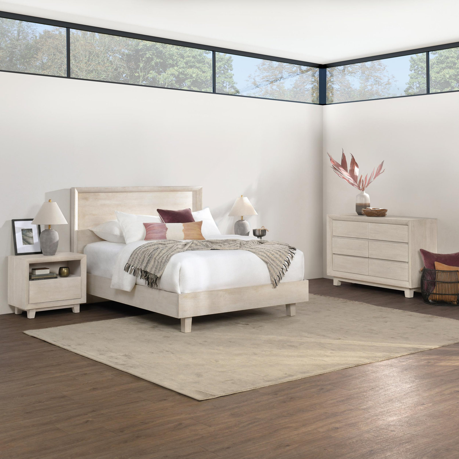 Longfellow 4-Piece Bedroom Set, Queen
