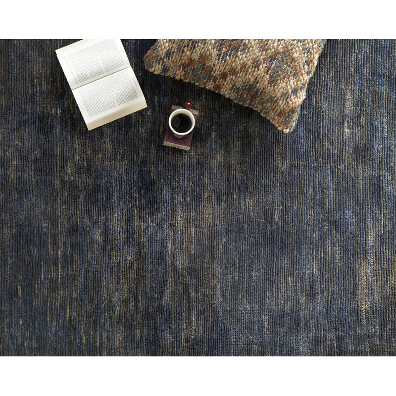Moiseiev Area Rug in Blue, Rectangle 5'6" x 8'6"