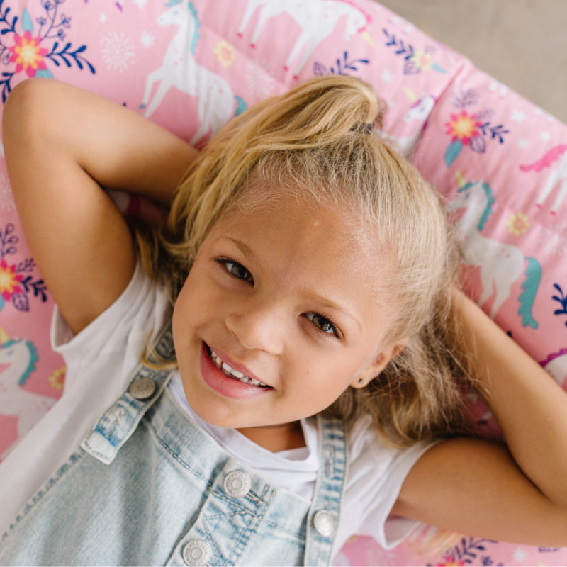 Housse pour chaise longue Wildkin Kids, Licornes magiques