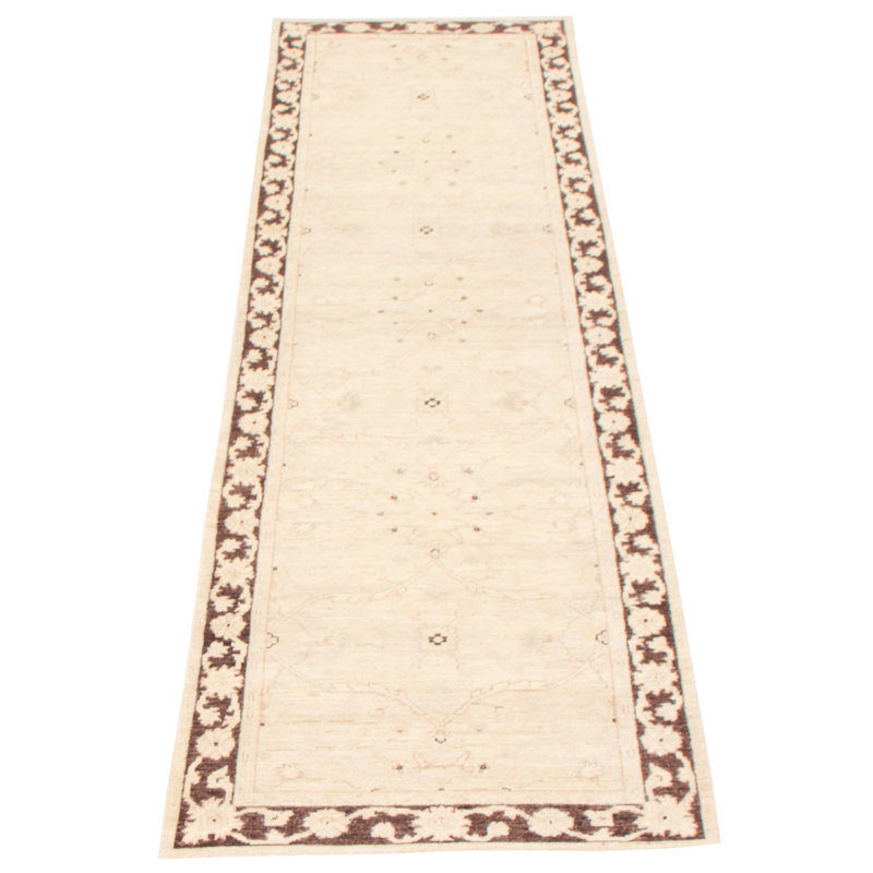 Tapis de couloir oriental ivoire en laine noué à la main 2 pi 7 po x 9 pi 5 po