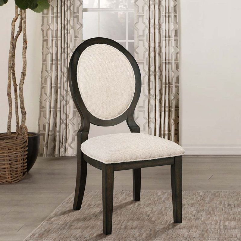 Chaise de salle à manger