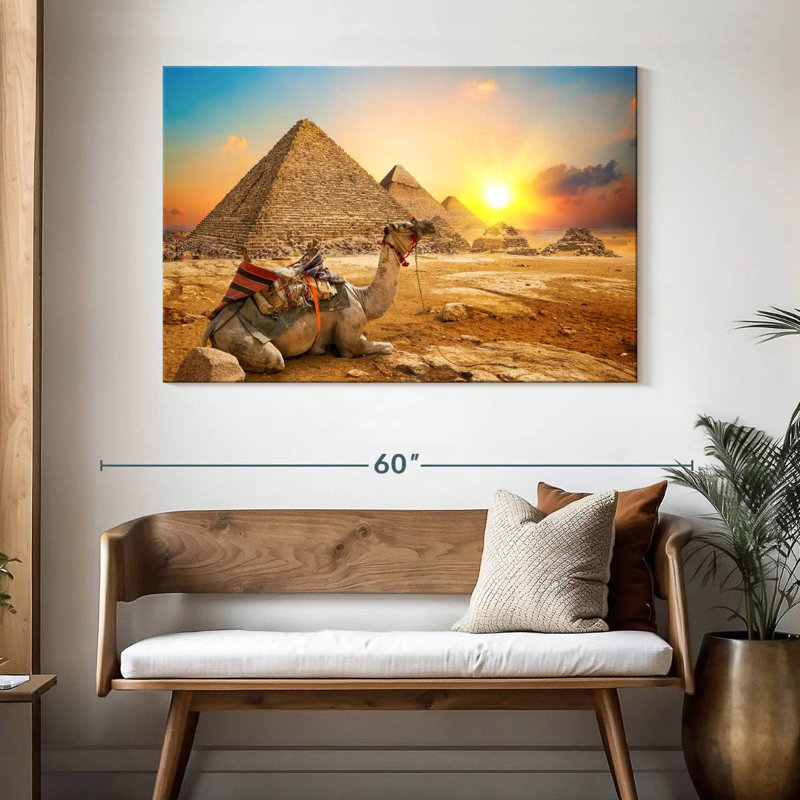 Chameau Adella aux pyramides de Gizeh, H 32 po x l 48 po