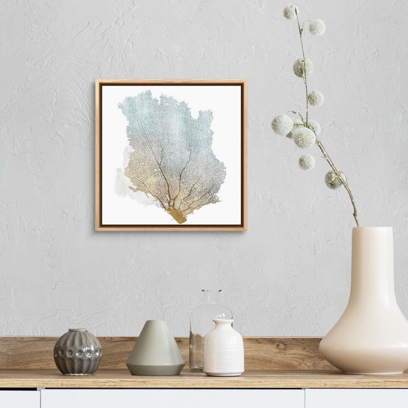 «Delicate Coral I» par Isabelle Z - reproduction d'art sur toile, Toile avec cadre photo, H 13,25 po x l 13,25 po