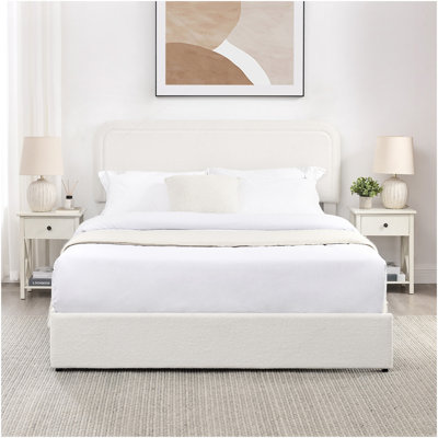 Grand lit plateforme tapissier Livcle Ivory Boucle