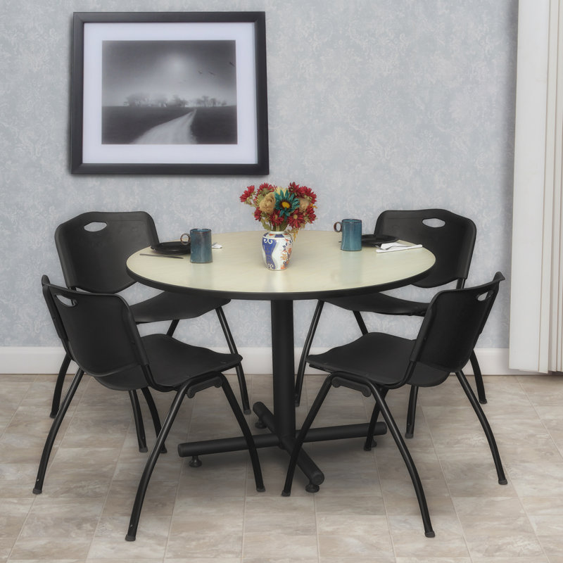 Table de salle de repos Nicklo, chaises empilables 4 M, Érable, Noir