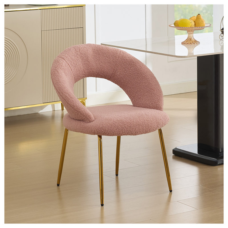 Chaise de salle à manger rose en tissu Teddy avec dossier ergonomique incurvé et pieds en métal doré, Rose