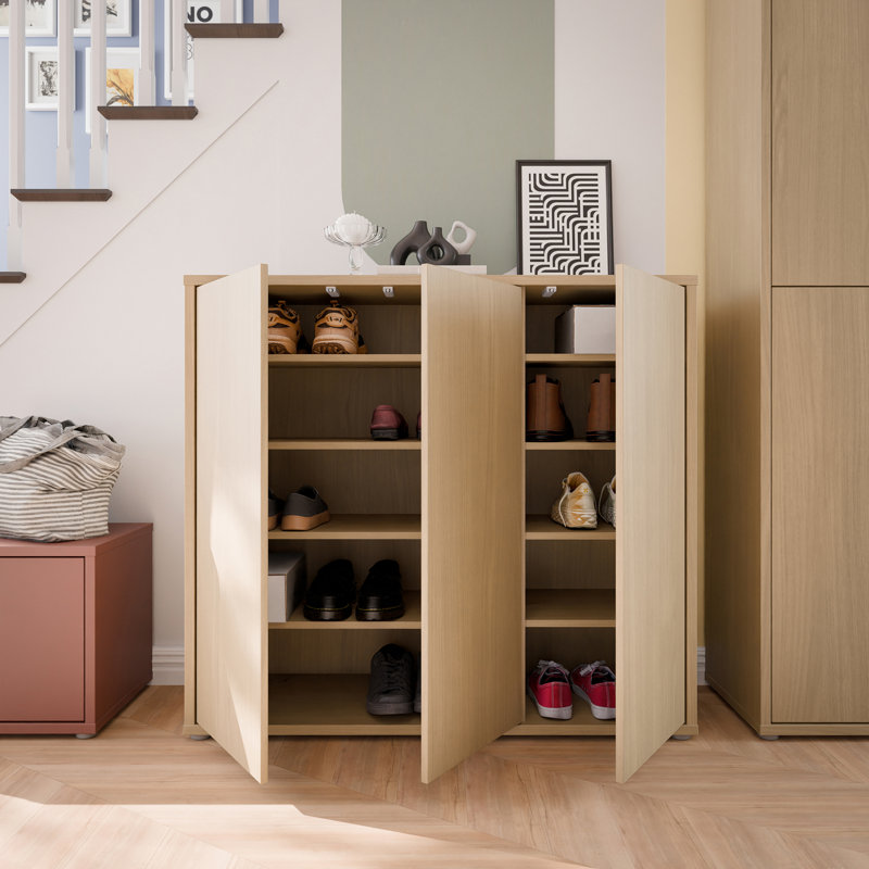 Saabir 20 Pair Shoe Storage Cabinet, Oak
