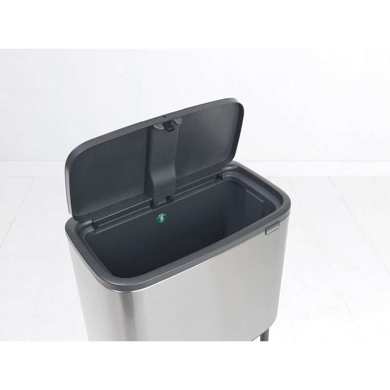 Poubelle à couvercle tactile Bo de 9,5 gallons (36 litres), Acier mat anti-traces de doigts