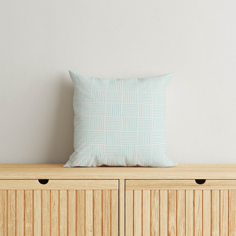 Coussin Gridblocked, H 16 po x l 16 po, Bleu clair / bleu géométrique