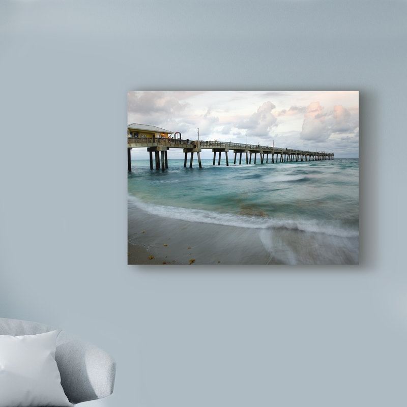 «Slow Motion Ocean I» par Danny Head, reproduction de photo sur toile tendue, H 35 po x l 47 po x P 2 po