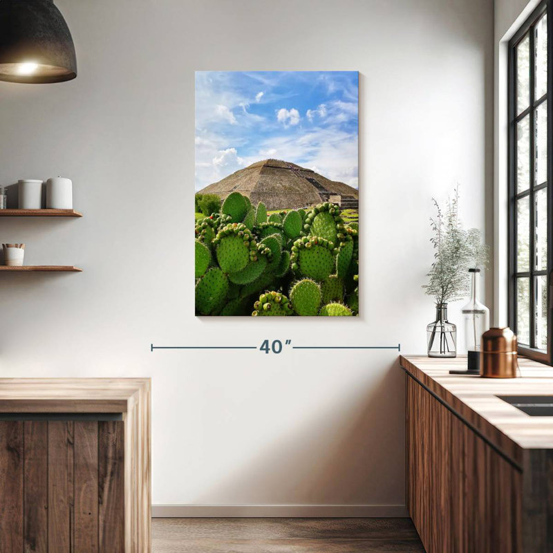 Lilie Teotihuacan sur un cactus, H 39 po x l 26 po
