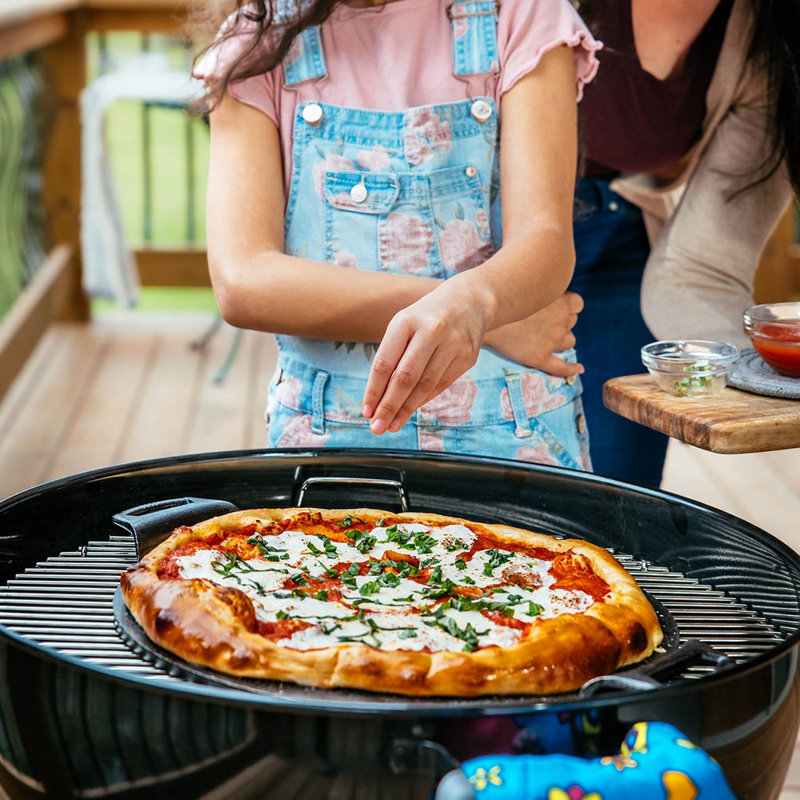 Lodge Cast Iron 38.1cm Pizza Pan