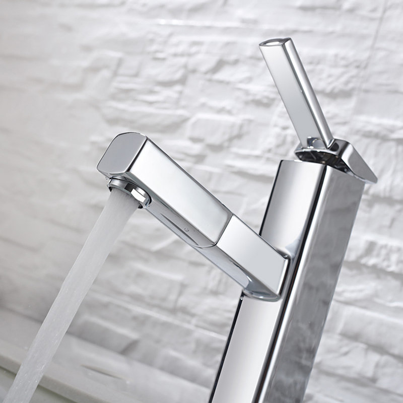 Chrome Single Handle Bathroom Faucet With Pull-Out Sprayer, Regular, Chrome