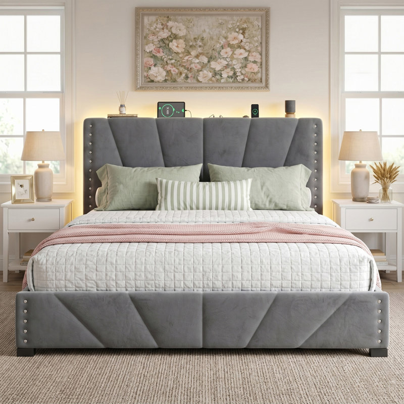 Lit plateforme de rangement en velours Queen Size avec tête de lit réglable en hauteur, éclairage DEL, station de recharge et espace de rangement sous le lit de 30 cm (11,8 po). Sommier non requis.