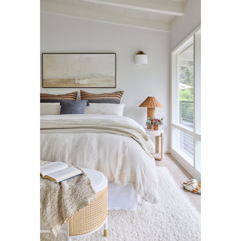 Bruno Linen Pillow Cover & Insert, 28"H x 36"W