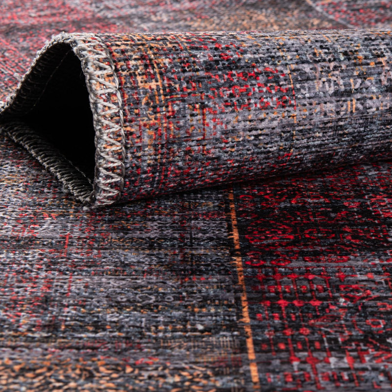 Tapis Hazelip - rouge et noir, Rectangle 9 pi 2 po x 12 pi