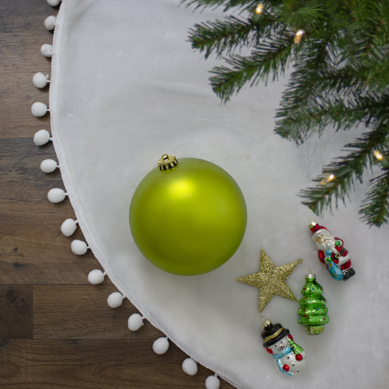 Shatterproof Bauble, 6" H x 6" W x 6" D, Green Kiwi
