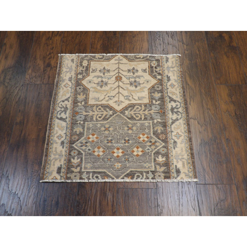 Tapis unique gris de 3 pi Brinden