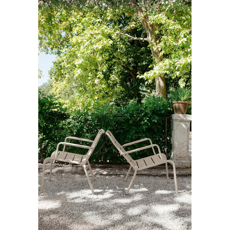 Luxembourg Metal Outdoor Lounge Chair, Clay Gray