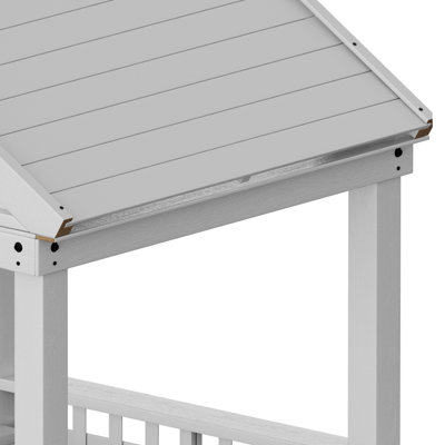 Maisonnette en bois pour enfants avec bancs