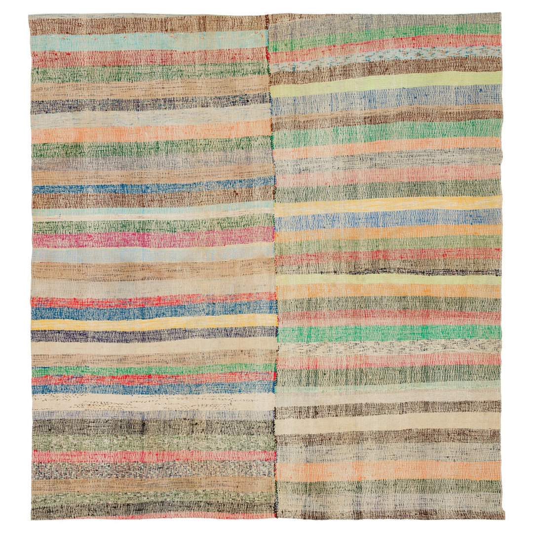 Round Simra Hand Knotted Area Rug