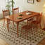 Ensemble de table à manger et de chaises de style rétro français-107657290-107657289