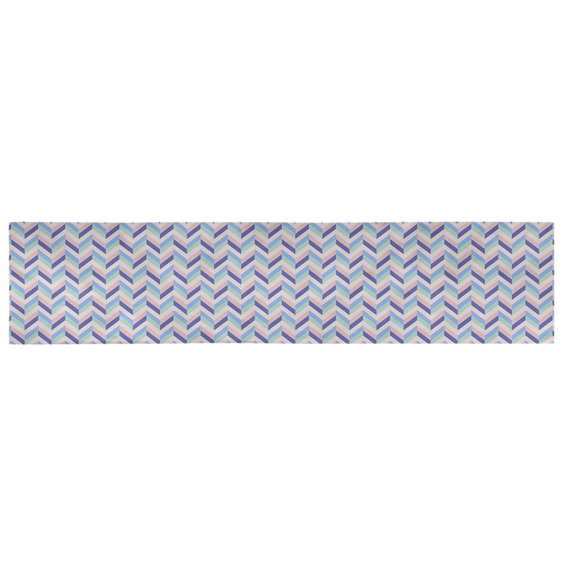 Chemin de table chevron Avicia, 73,5 po x 17,5 po, Rose et bleu marine, Coton