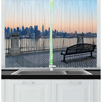 Pointed Kitchen Curtain