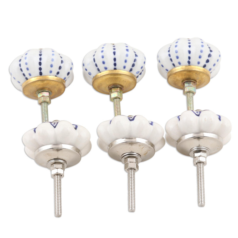 Nisha Round Knob