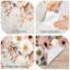 Adhésif mural aquarelle en spirale avec fleurs flottantes éthéréales