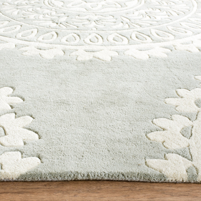 Seaton Floral Wool Hand Woven Area Rug, Rectangle 152 x 244 cm