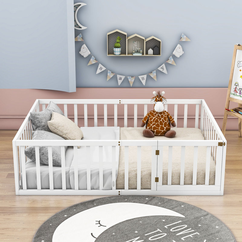 Lit plateforme en bois Hajer avec clôture et porte, Double, Blanc