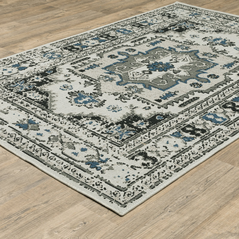 Dylen Oriental Indoor / Outdoor Rug, Rectangle 3'3" x 5'