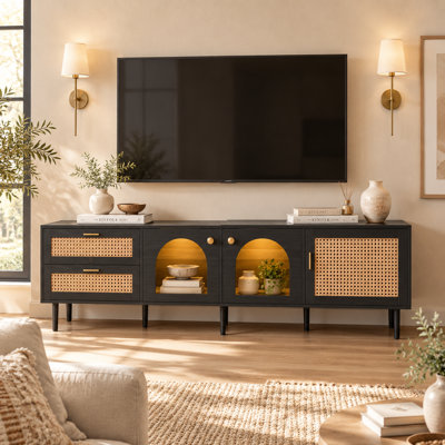 Meuble télé moderne de style Mid-Century avec éclairage DEL pour téléviseurs jusqu'à 80 pouces, meuble télé d'appoint en rotin avec 3 placards et 2 tiroirs, console multimédia pour salon ou chambre, noir