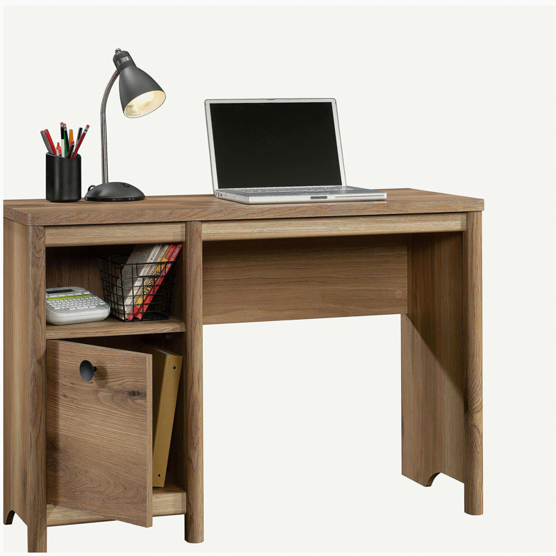 Bureau rétro avec design minimaliste, finition brune